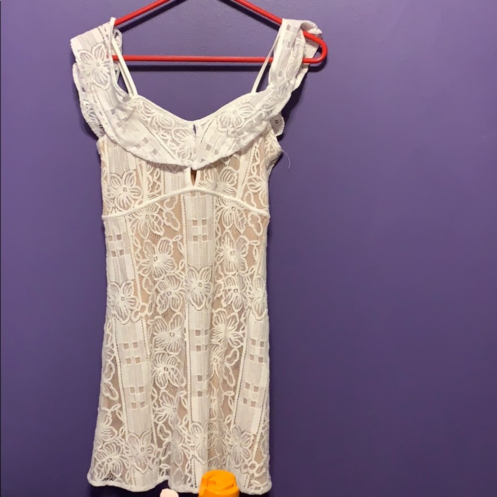 White and tan summer  xoxo dress
